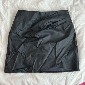 Abercrombie faux leather skirt